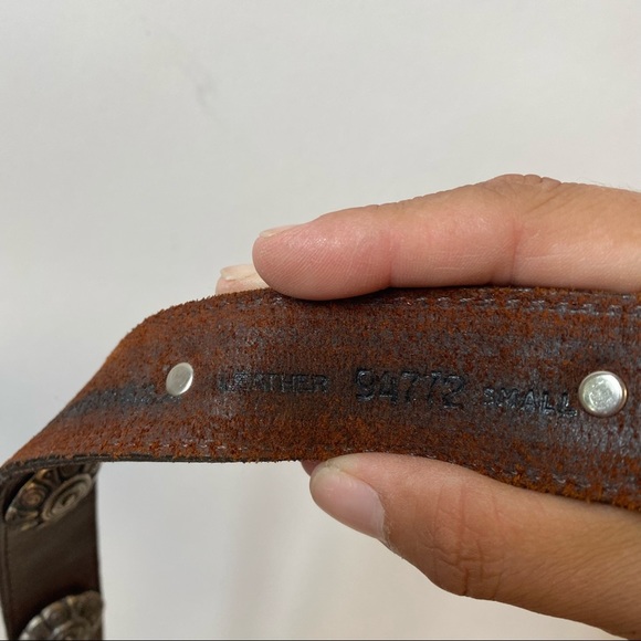 Pastille Vintage Brown Leather Belt Silver Conchos Hardware Women's Size Small - Picture 7 of 7